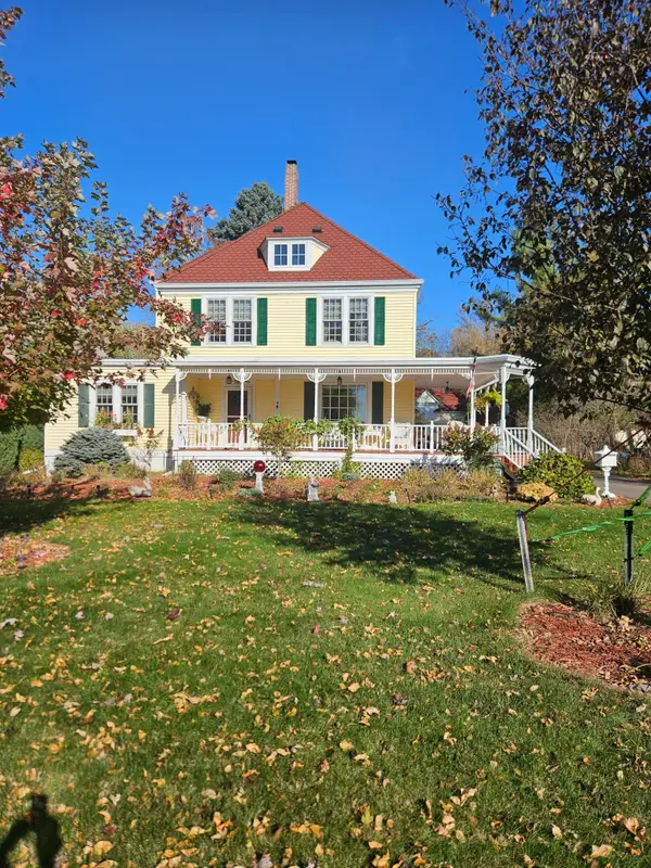367 W 1st Street, New Richmond, WI 54017