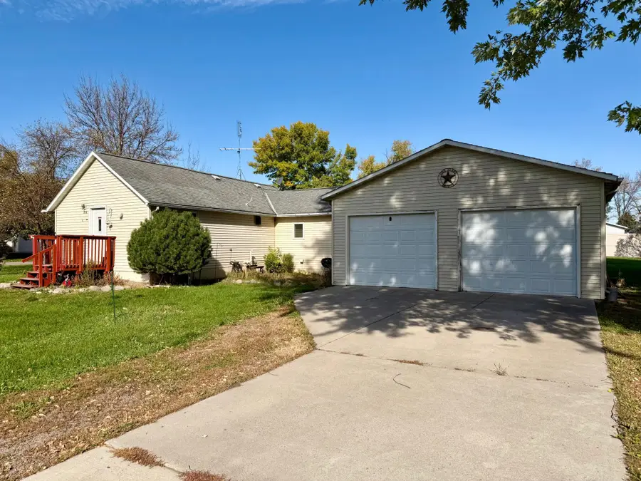 214 North Street E, Vesta, MN 56292 - #2