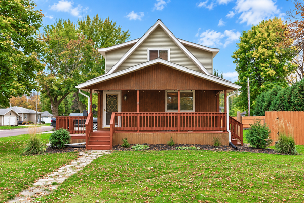 272 Elm Street, Tracy, MN 56175
