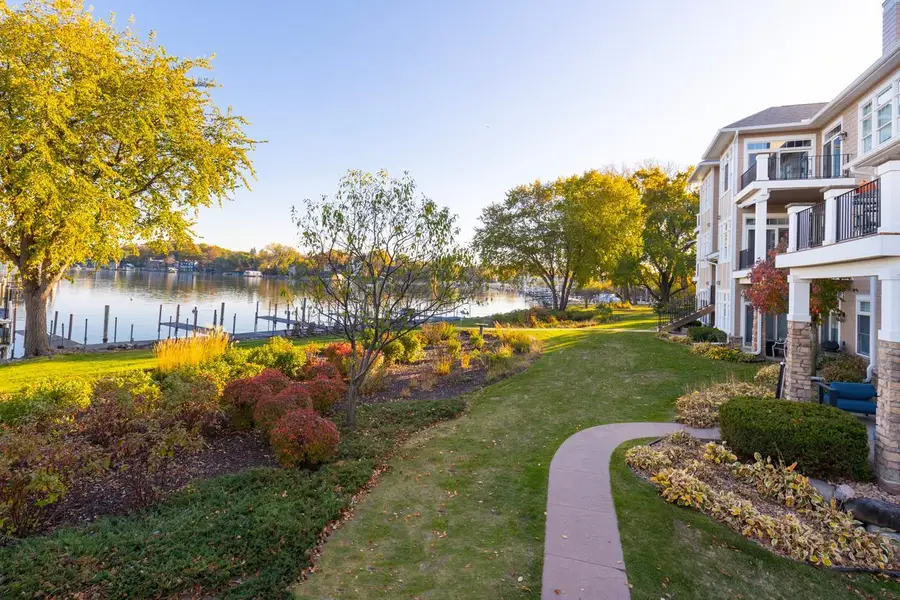 21957 Minnetonka Boulevard #17, Excelsior, MN 55331 - #3