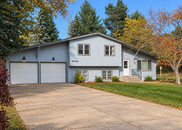 8645 168th Avenue Nw, Ramsey, MN 55303