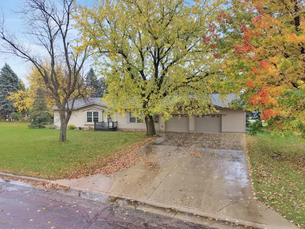 3235 Holly Circle, Slayton, MN 56172