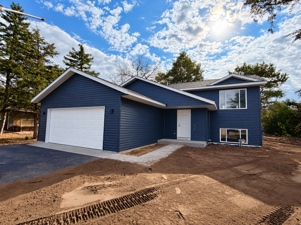 980 Porter Street, Clearwater, MN 55320
