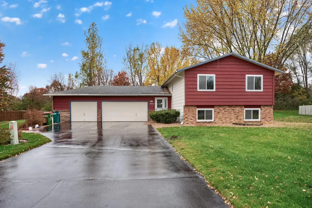 1890 107th Avenue Nw, Coon Rapids, MN 55433 - #1
