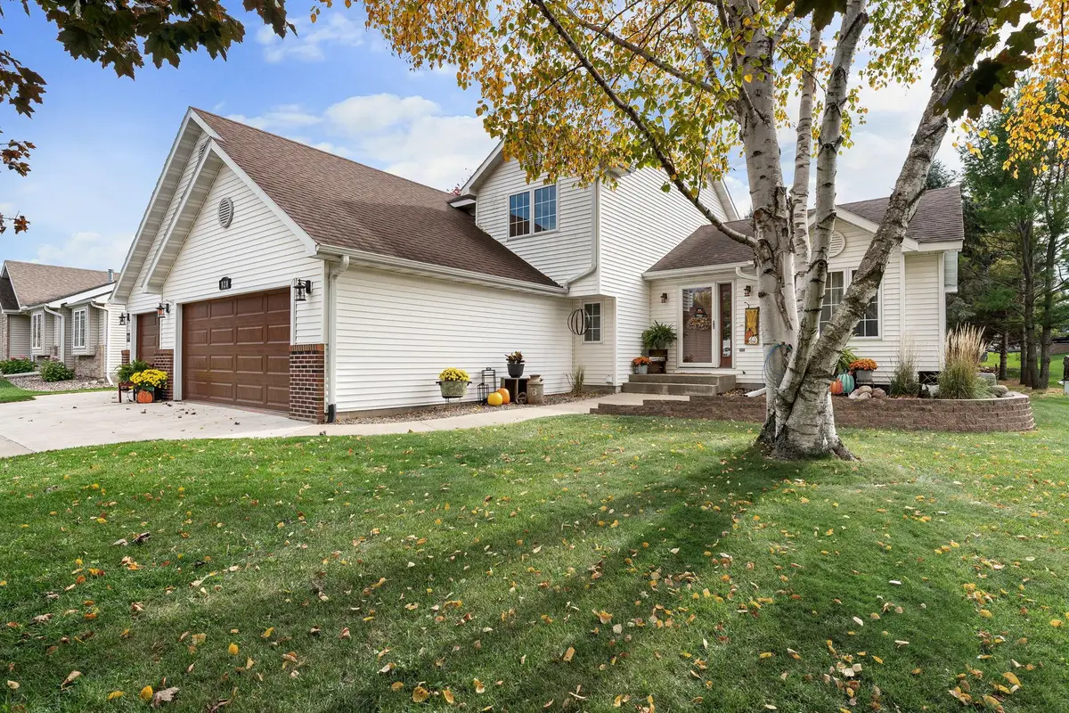 828 Lancer Drive Ne, Owatonna, MN 55060 - #1
