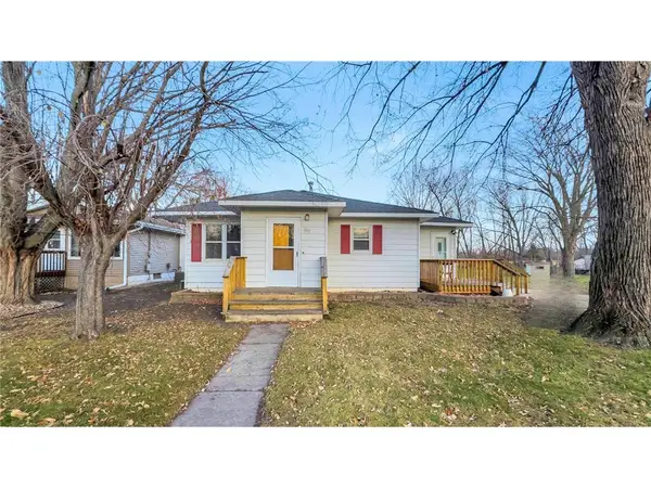 1017 S 4th Avenue, Albert Lea, MN 56007
