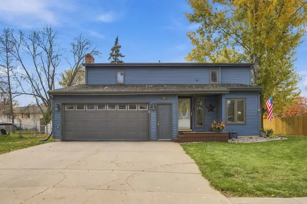707 10th Avenue E, West Fargo, ND 58078