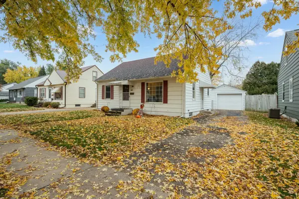 812 15th Avenue Ne, Rochester, MN 55906