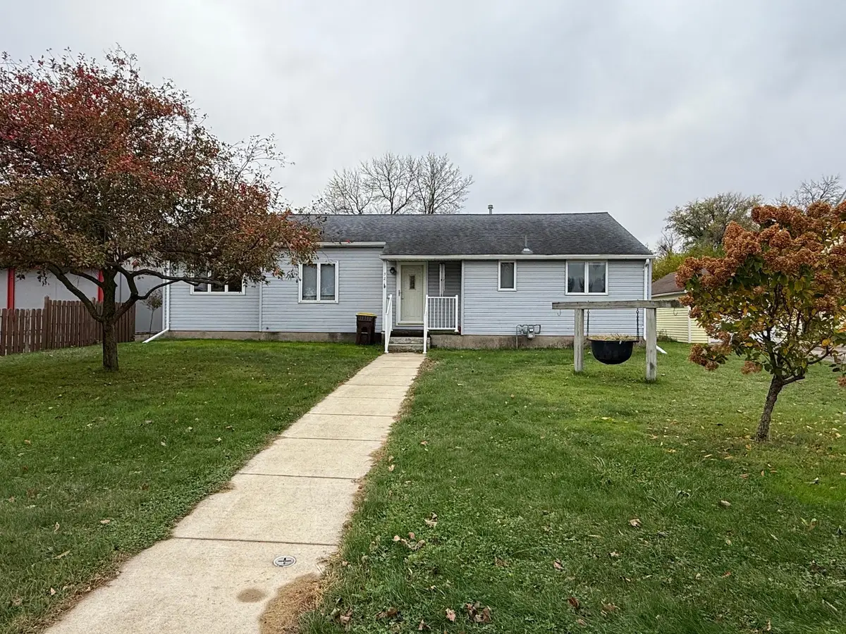 521 E 2nd Street N, Truman, MN 56088 - #1
