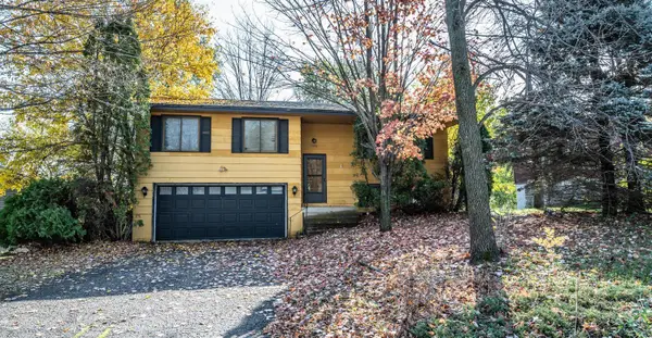 1346 Easter Lane, Eagan, MN 55123