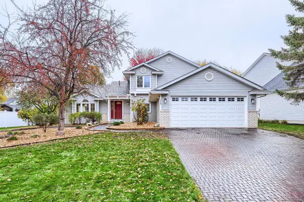 1119 Bonnieview Drive, Woodbury, MN 55129