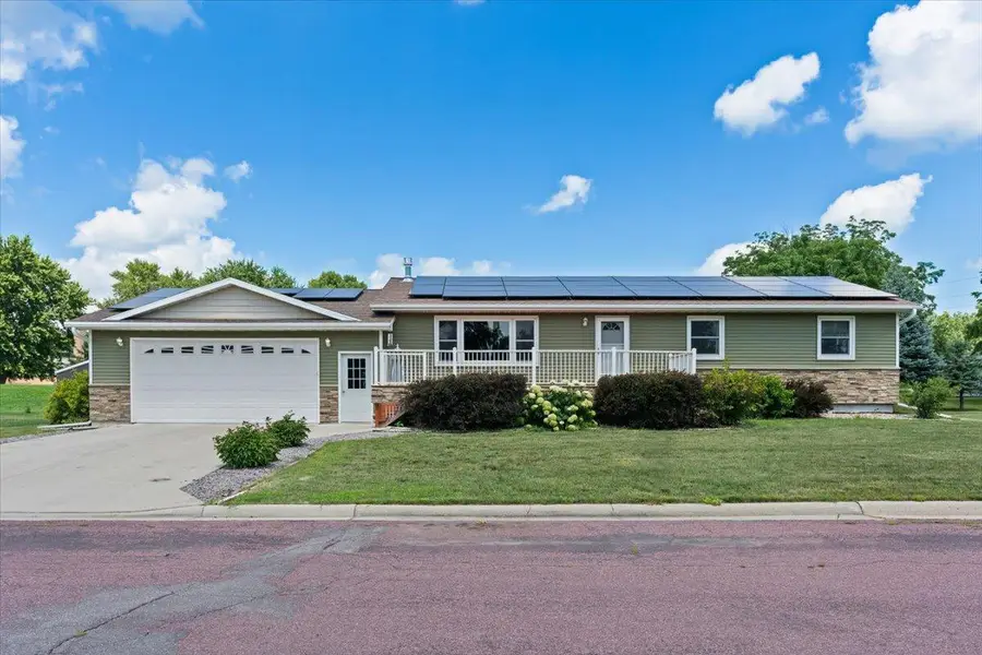 219 5th Street Se, Madelia, MN 56062 - #3