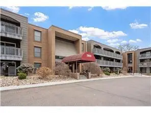 2800 Hamline Avenue N #248, Roseville, MN 55113