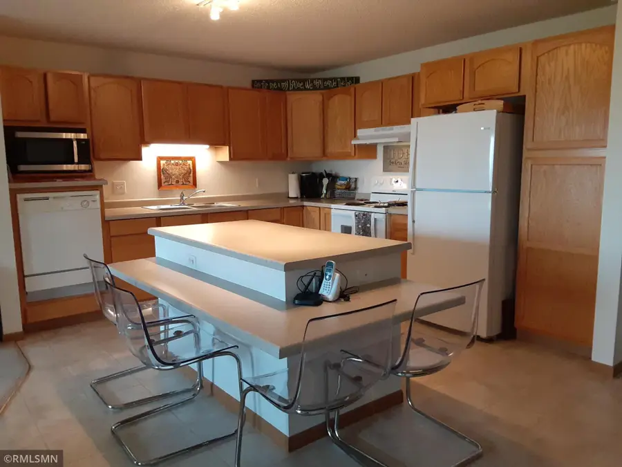 2155 6th Lane Se #303, Cambridge, MN 55008 - #2