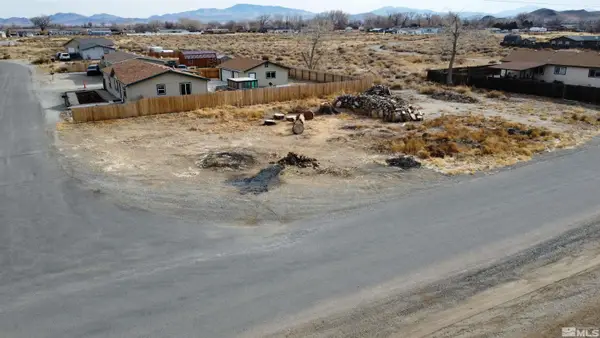 1 Smoke Tree Lane, Yerington, NV 89447