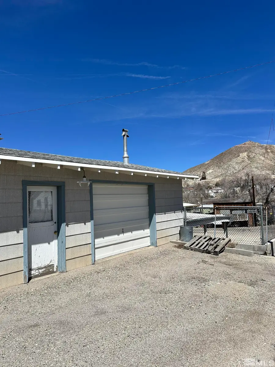 481 S Frankie Street, Tonopah, NV 89049 - Image #2