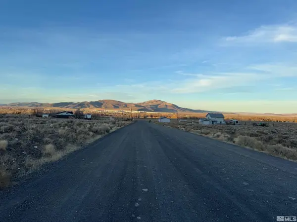 28 Simons Road, Fernley, NV 89408