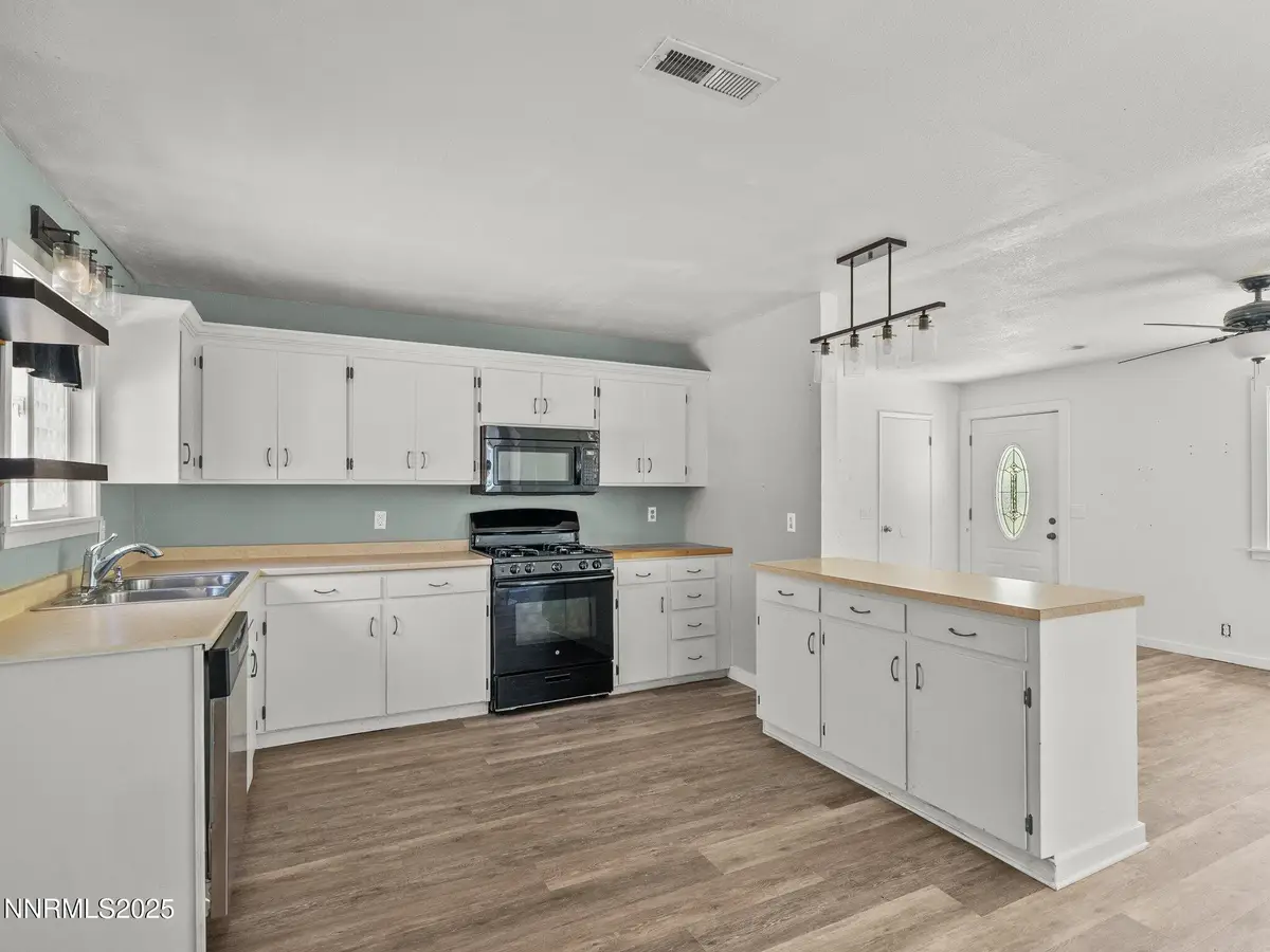 1713 Tionontati Street, South Lake Tahoe, CA 96150 - #1