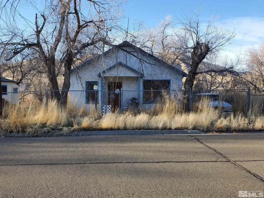 325 & 329 E Second Street, Winnemucca, NV 89445 - Image #2