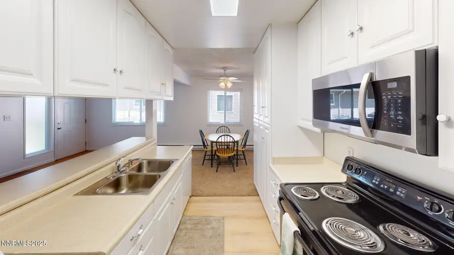 644 Oakwood Drive #2, Sparks, NV 89431 - Image #3