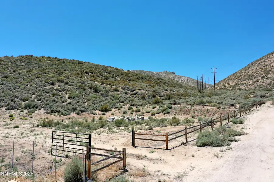 633 W Clearview Drive, Carson City, NV 89703 - Image #2