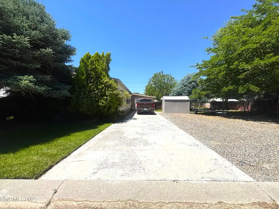 218 & 220 Middlegate Drive, Battle Mountain, NV 89820 - Image #2