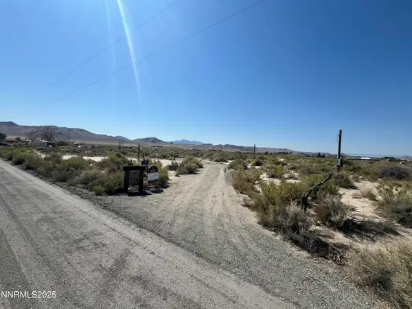 9 Ogden Lane, Yerington, NV 89447