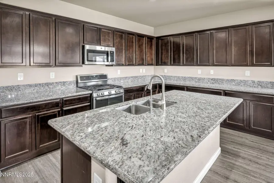 180 Walnut Drive, Fernley, NV 89408 - Image #2