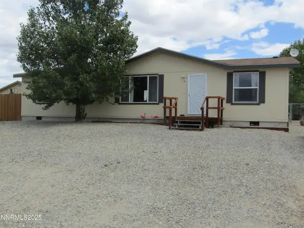 15 Overland Street, Yerington, NV 89447