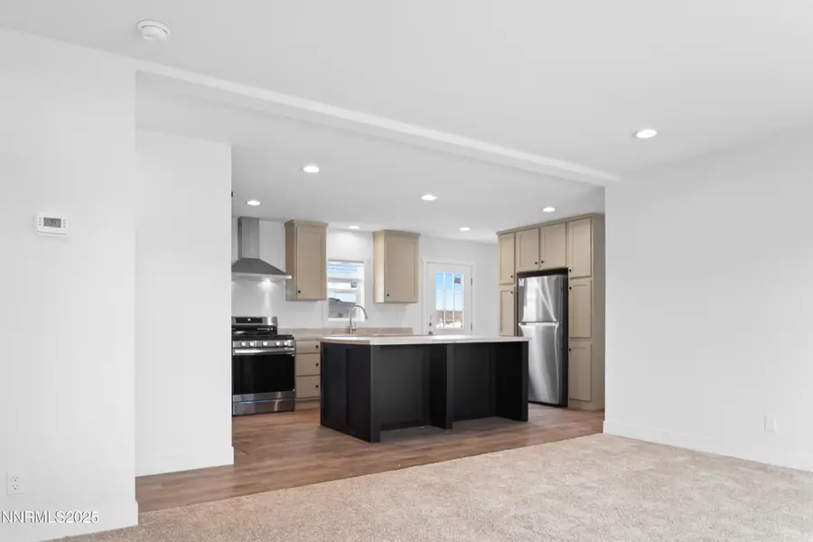 7565 Springfield Road, Silver Springs, NV 89429 - Image #2