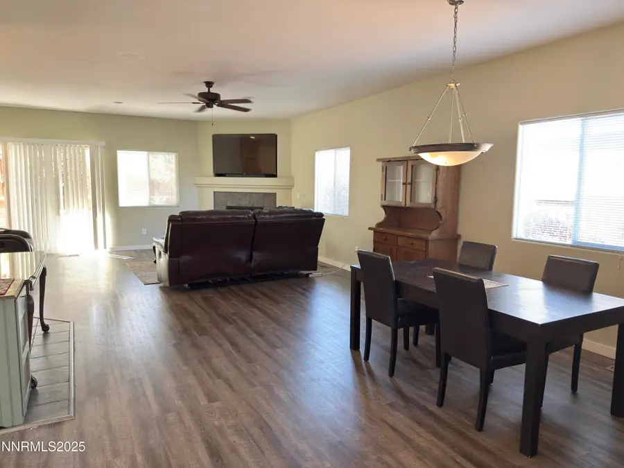 955 Aster Lane, Fernley, NV 89408 - Image #2
