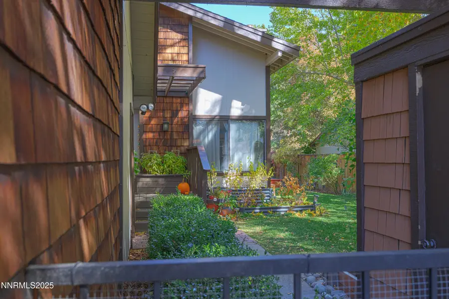 676 W Riverview Circle, Reno, NV 89509 - Image #3