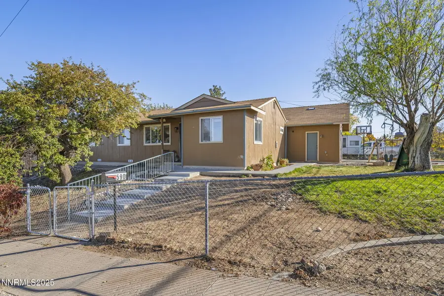 590 Colby Lane, Reno, NV 89506 - Image #2