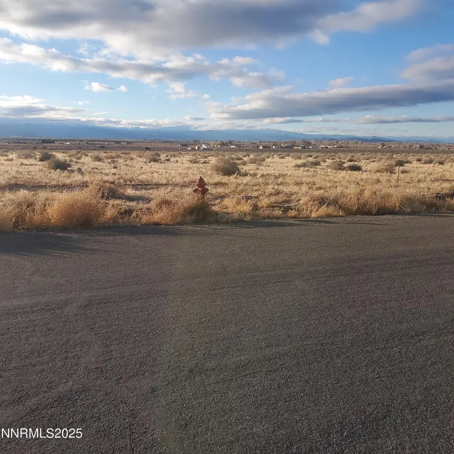 45 Nadel Lane, Yerington, NV 89447 - Image #2