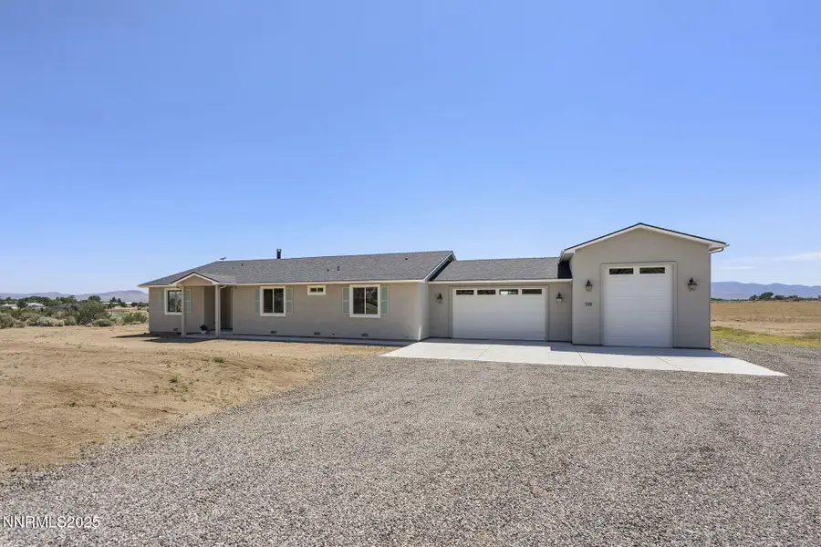 390 Angelina Circle, Wellington, NV 89444 - Image #3