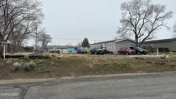 17760 Blackbird Drive, Reno, NV 89508