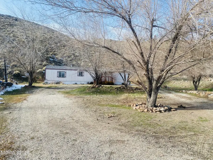 305 A Grosh Avenue, Dayton, NV 89403 - Image #2
