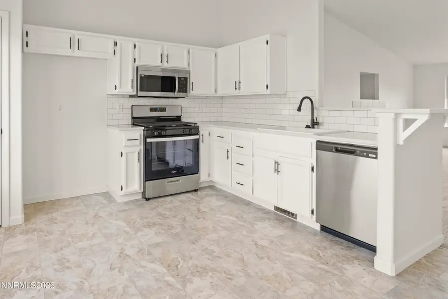 911 Jessica Lane, Fernley, NV 89408 - Image #3