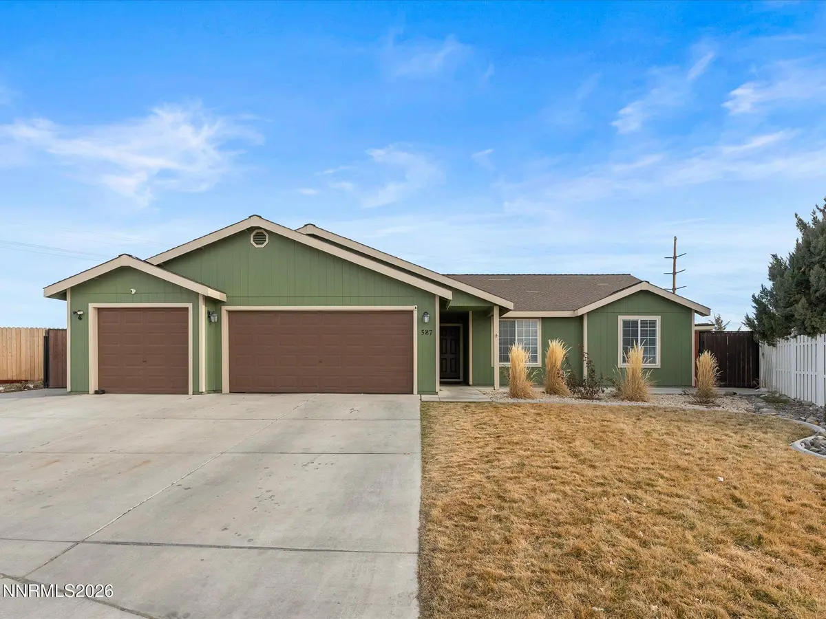 587 Spur Way, Fernley, NV 89408 - #1