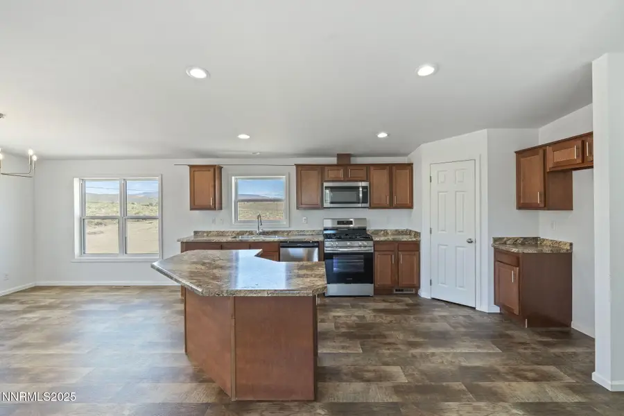 8260 Sycamore Street, Silver Springs, NV 89429 - #2