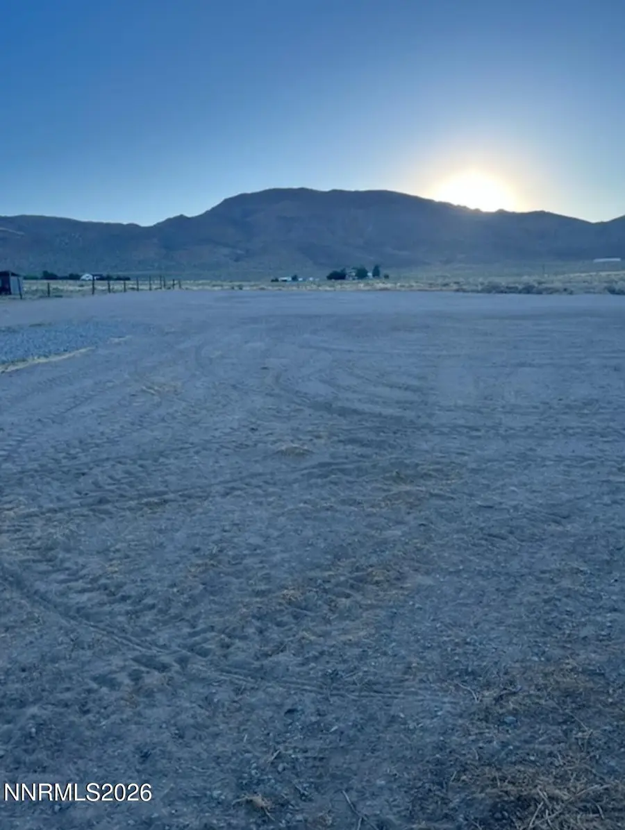 31 Locust Drive, Yerington, NV 89447 - #2
