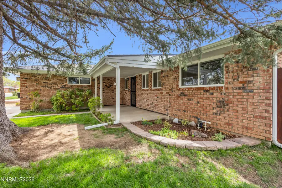 602 Poplar Street, Carson City, NV 89703 - #2