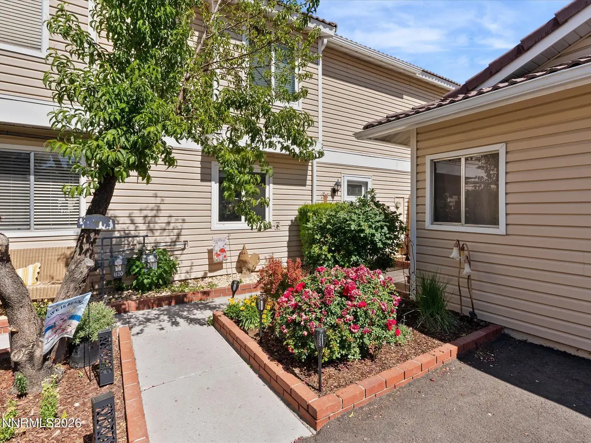 1122 Bradley Square, Sparks, NV 89434 - #1