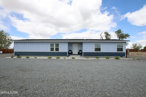 210 Chateau Way, Yerington, NV 89447