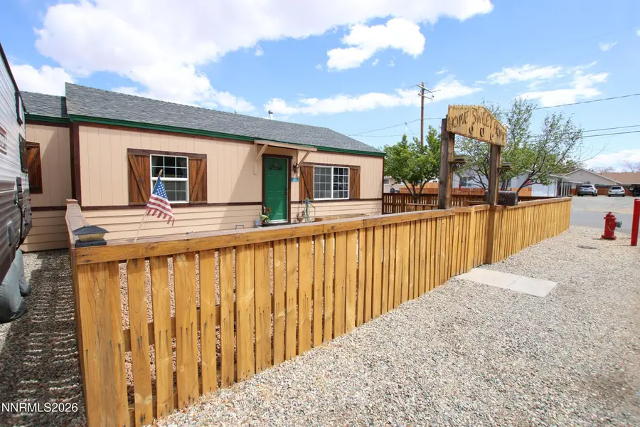 204 Valley Drive, Yerington, NV 89447 - #2