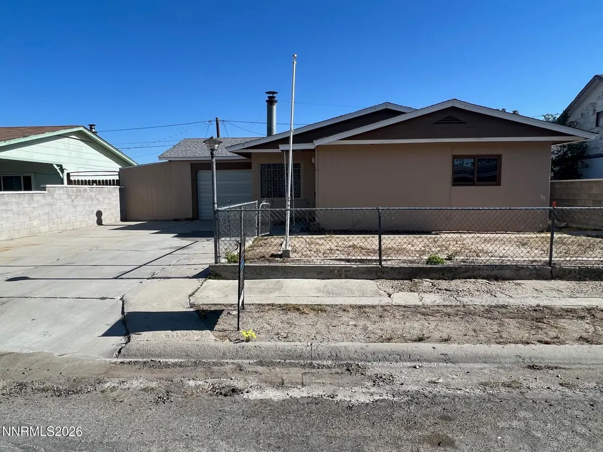 117 W 4th Street, Hawthorne, NV 89415 - #1