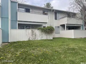 400 S Saliman Road #APT 146, Carson City, NV 89701