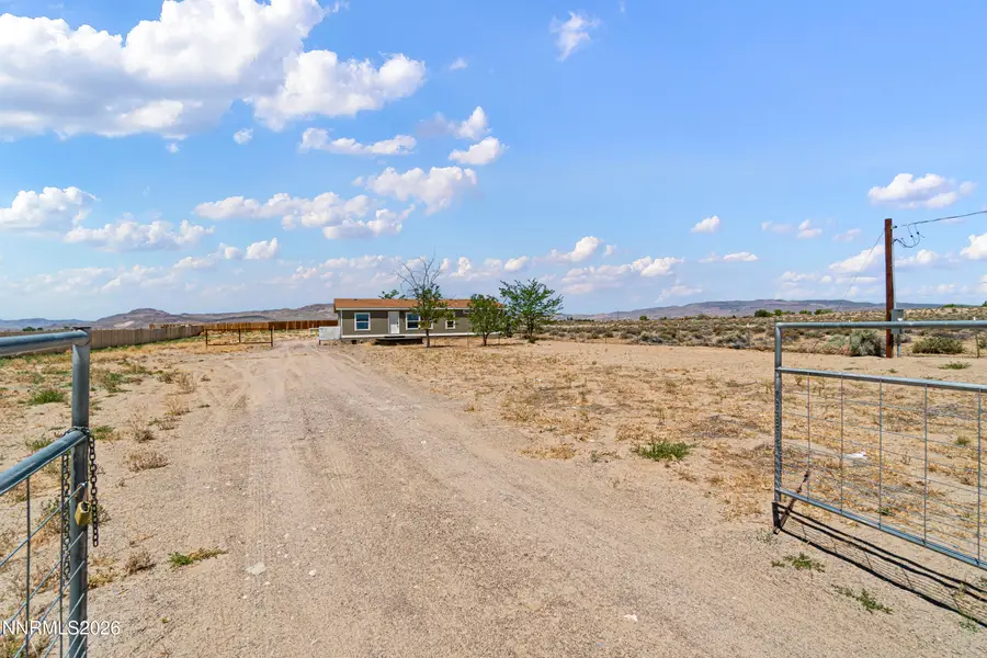 8045 Magnolia Street, Silver Springs, NV 89429 - #3