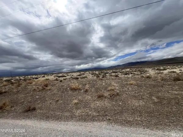 4735 Micro Avenue, Silver Springs, NV 89429