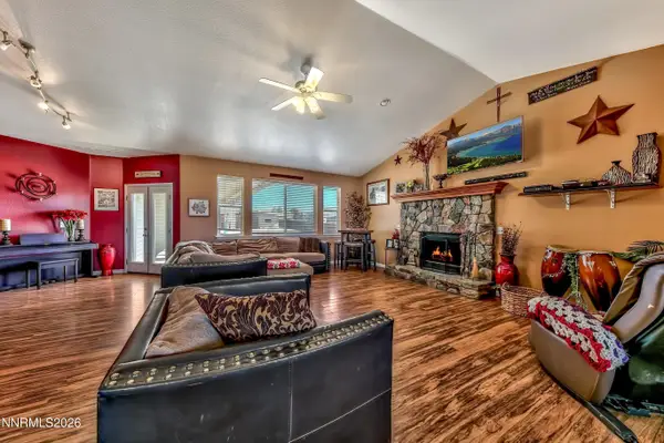 2827 Wade Street, Minden, NV 89423